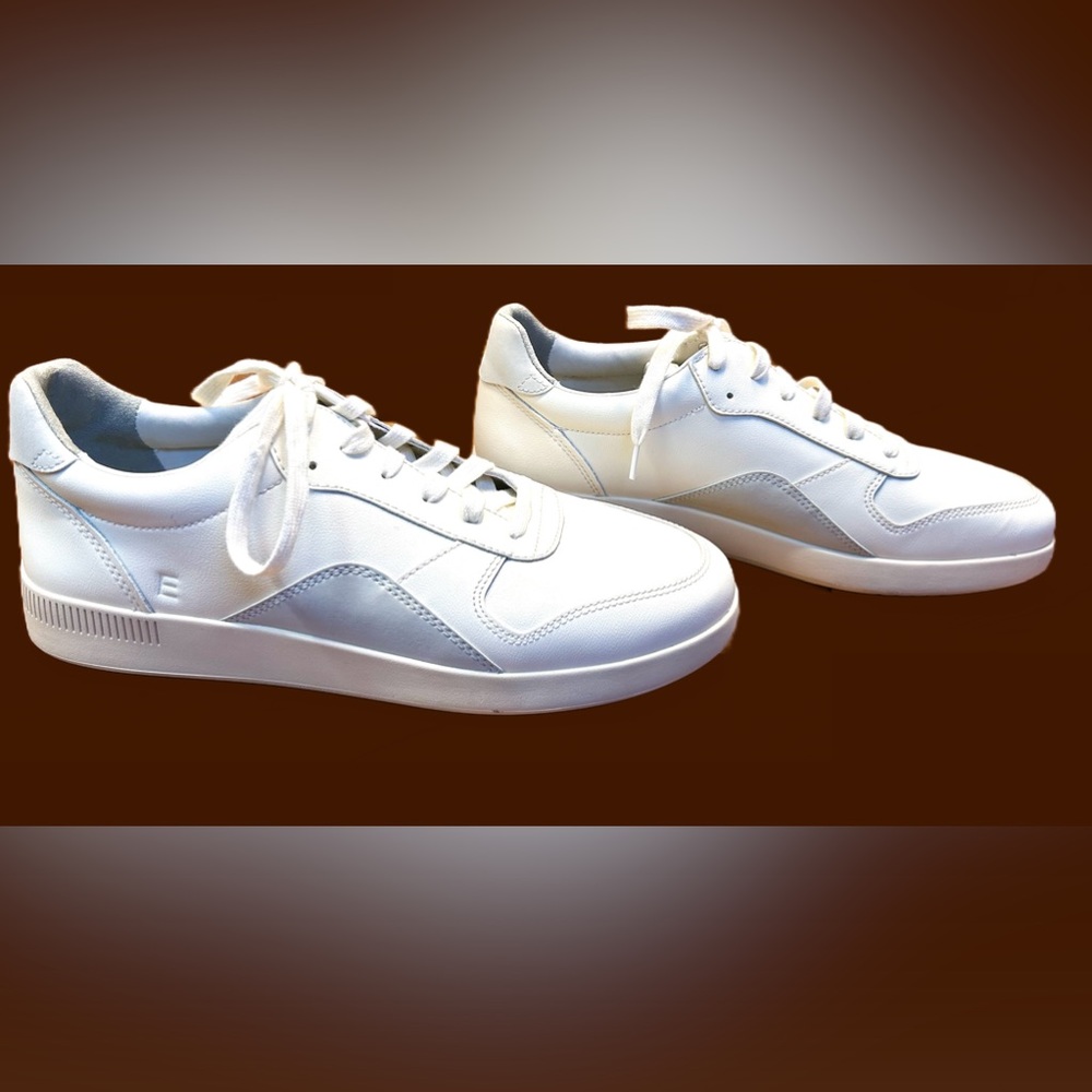 NWOB Everlane The ReLeather® Court Sneaker Off White with Gray, Size 9. - Picture 1 of 15